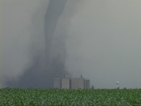 Stormchaser Chris Novy takes photo of tornado in Chicago